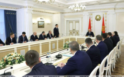 Президент Беларуси Александр Лукашенко собрал совещание по вопросам пассажирских перевозок