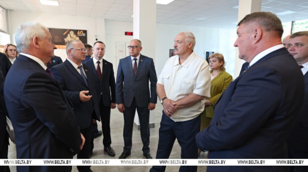 Александр Лукашенко заявил о готовности Беларуси занять нишу на рынке LED-технологий