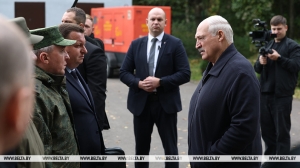 Президент проверил военные разработки НАН Беларуси на полигоне под Минском