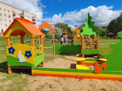 В Копыле появилась еще одна детская площадка