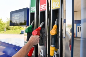 В Беларуси подорожает моторное топливо