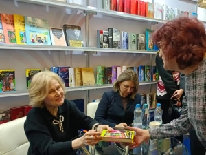 Незабываемая встреча копылянки Инны Берки  с популярной российской писательницей Дарьей Донцовой