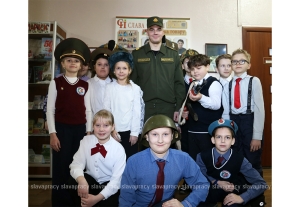 Маленькие гости большой истории – гимназисты Копыля посетили необычную выставку в редакции