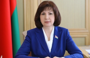 Счастливая семья — сильное государство: Наталья Кочанова поздравила белорусов с праздником