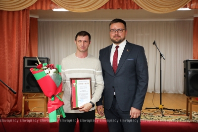 Заслуженные награды и теплые слова: автопарк № 21 отмечает профессиональный праздник