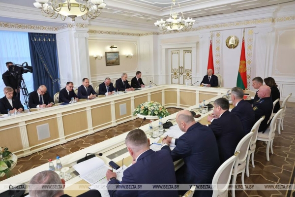 Президент раскритиковал «полиэтиленовые домики» для телят в 30-градусные морозы