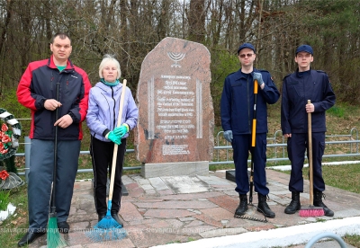 Коллектив прокуратуры Копыльского района принял активное участие в республиканском субботнике
