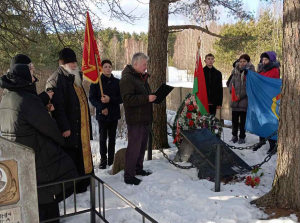 У мемориального комплекса на месте сожженной д. Мосевичи состоялся митинг-реквием