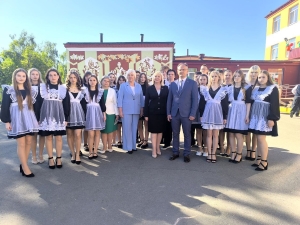 В СШ №2 Копыля прошел последний звонок