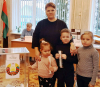 На Тимковичском Слуцком участке для голосования № 22 проголосовала многодетная мать Лидия Приходько