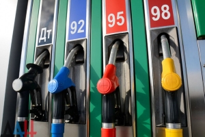 «Белнефтехим» скорректировал розничные цены на топливо с 1 сентября
