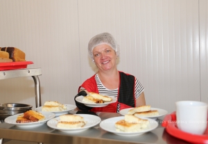 Битва за урожай начинается с котлеты – что в меню у аграриев в ОАО «Копыльское»