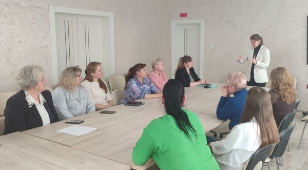 Мир без границ: в Копыльском ТЦСОН обсудили качество жизни людей с нарушениями зрения