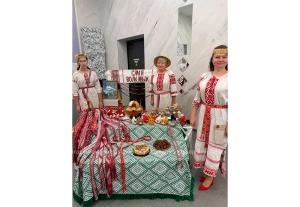 Счастливы вместе: в Копыле прошел яркий районный фестиваль семейного творчества