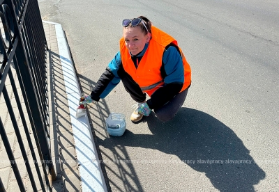 Центр города в краске: узнали, где именно в Копыле наводят порядок пешеходных зон