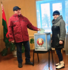 Скабинской участок для голосования №10 посетили супруги Амельянчик