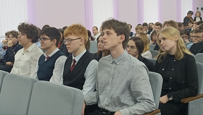 Копыльские школьники с представителями Академии Министерства внутренних дел Республики Беларусь