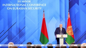 &quot;Это только начало&quot;: Президент Беларуси о последствиях гибридной войны Запада против Востока