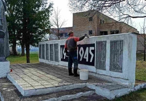 Масштабный месячник – узнали детали уборки в Слобода-Кучинском сельсовете