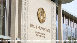 Кадры и выводы после проверки армии – о чем Президент говорил с Виктором Хрениным