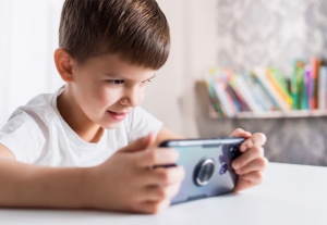 Как крадут деньги через смартфоны детей? Новые схемы киберпреступников