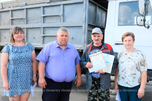 В ЗАО &quot;Жилихово&quot; поздравляли лидеров жатвы