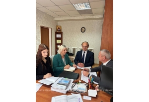 Молодежный совет включился в работу: прием граждан прошел в Копыльской ЦРБ