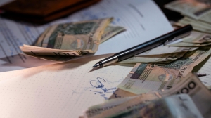 Почему польские врачи надели черное? Подробности медицинской забастовки