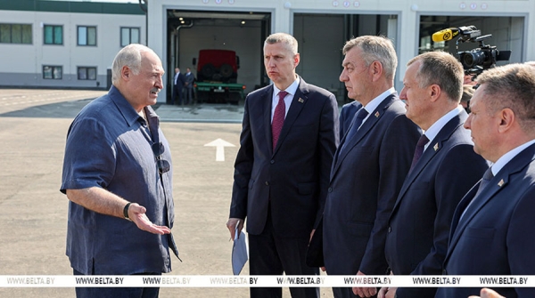 Александр Лукашенко: опорные пункты райагросервисов – это ремонт, комплектующие и сервис для фермерских хозяйств
