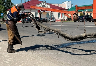 Весеннее обновление дорог – в Копыле приступили к плановому ремонту улиц