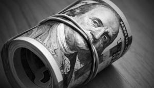 Одалживать друг другу доллары теперь нельзя. Узнали почему