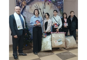 Тепло сердец: в Копыле поздравили учащихся колледжа из категории детей-сирот