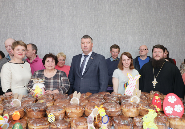 Праздничный визит в Грозовский пансионат