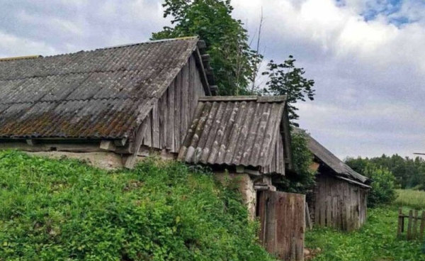 Более 300 литров похищенного горючего обнаружено в погребе частного дома