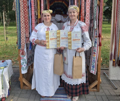 Мастера Копыльщины вернулись с праздника «Слуцкие пояса» с дипломами и ценными подарками