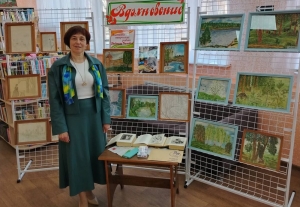 Подарок внуку и раздумья Гамлета – в Копыле открылась необычная экспозиция