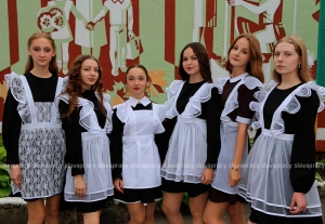 Первый звонок и подарки! СШ № 2 г. Копыля встретила новый учебный год