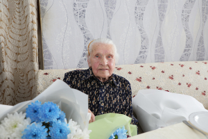 Жительница Копыля Мария Адамовна Курьянович отмечает свой 100-летний юбилей