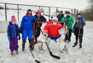 Трус не играет в хоккей: о копылянах и не только, которые выбирают каток вместо телевизора