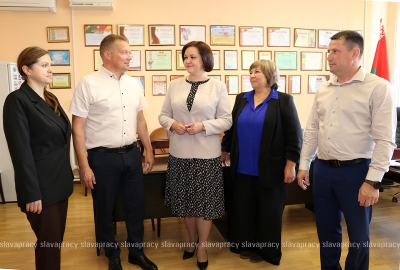 Единство – главная сила народа: о чем накануне праздника управделами напомнила работникам УП «ПриортрансАгро»
