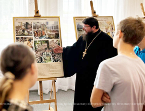 Жизнь, посвященная вере: копыляне побывали на выставке  в честь Митрополита Филарета