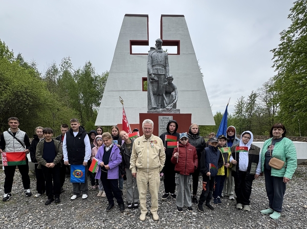 Активисты ДОСААФ посетили места боевой славы Копыльщины