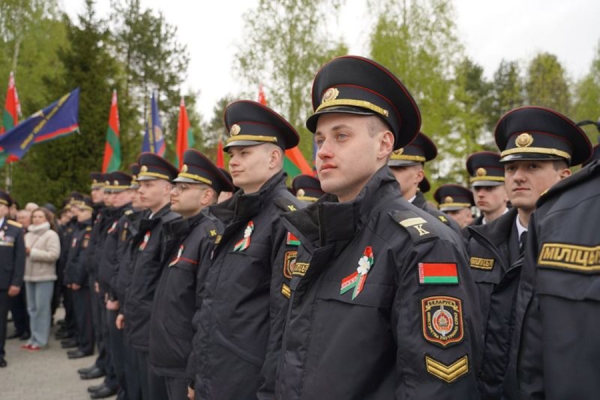 В Копыльском РОВД рассказали о социальных льготах и гарантиях для правоохранителей