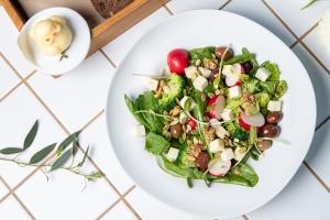 Весеннее меню: собираем на столе вкусный витаминный заряд