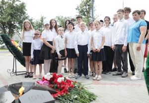 Минута тишины у Вечного огня: в Копыле почтили память героев Великой Отечественной войны